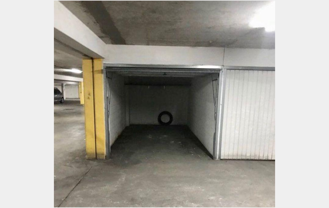 Annonces MAISON RHONE : Garage / Parking | VILLEURBANNE (69100) | 13 m2 | 21 000 € 